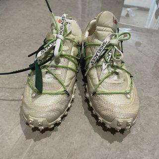 Off-White x Nike Waffle Racer