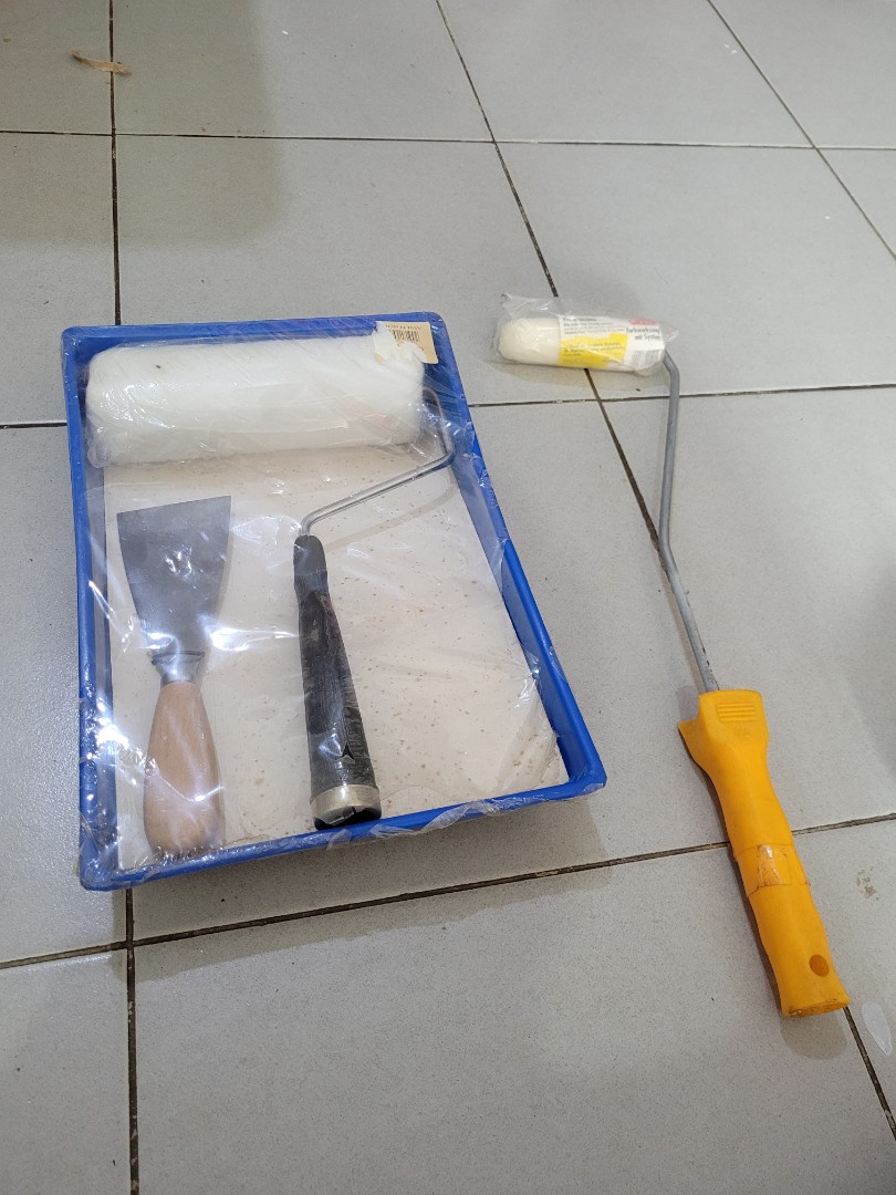 Paint roller, Furniture & Home Living, Home Improvement & Organisation