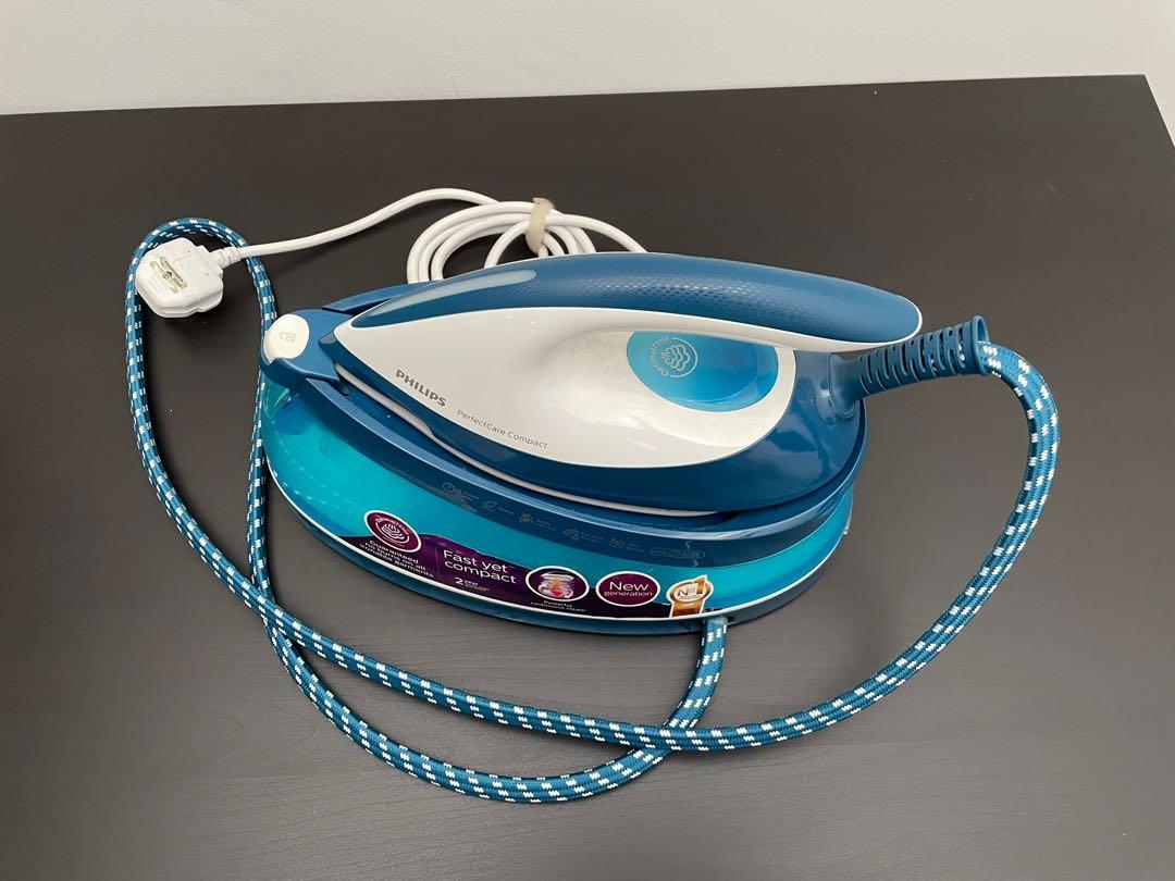 Philips Perfect Care Compact Steam Generating Iron GC7840/20