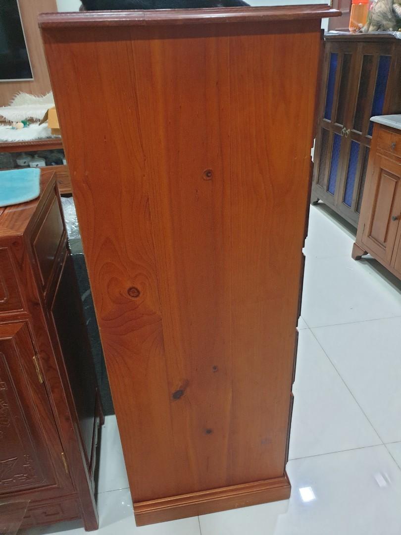 FREE Picket and Rail chest of drawers for clothing, Furniture & Home