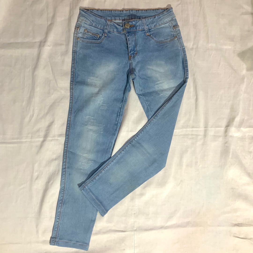 Ripped Blue Jeans (Armani Exchange 