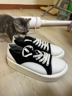 （分類：）位於 。 由 elyrosee 提交（商品編號 1147433336，圖片 1）。簡介： 。