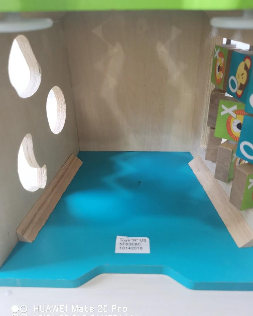 Toys R Us Wooden Busybox, Hobbies & Toys, Toys & Games on Carousell