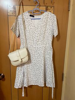 (Category: ) located in . Submitted by olivia.ng (Listing ID 1147381636, Image 1). Description: .