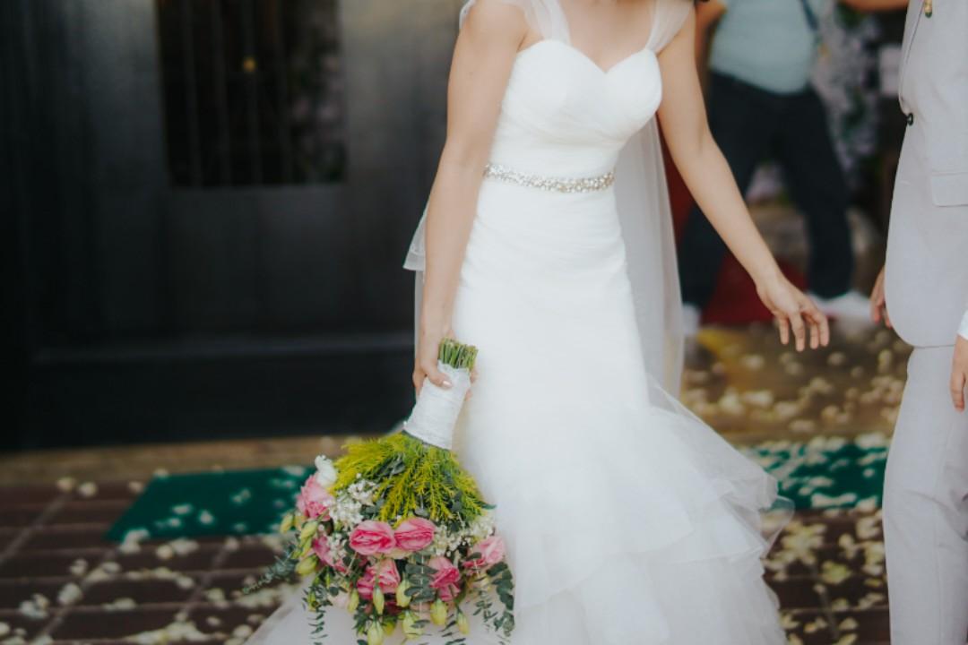 Wedding Gown (Category: Evening dresses & gowns) located in Manila. Submitted by camcs (Listing ID 1068223753, Image 2). Description: Selling my Enzoani wedding gown for 20k. Originally purchased from That One Dress for 45K. Worn in January 2021 and dry-cleaned immediately after..