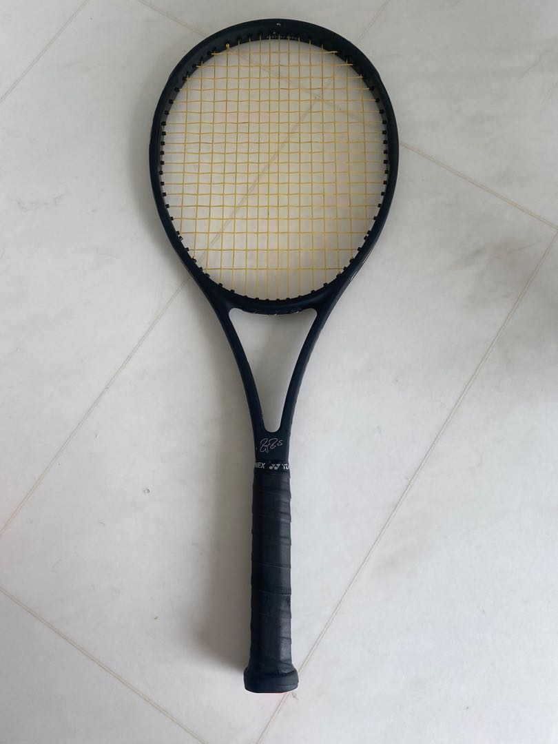 Wilson Pro Staff RF97 Autograph v11.0 with Strings, Sports
