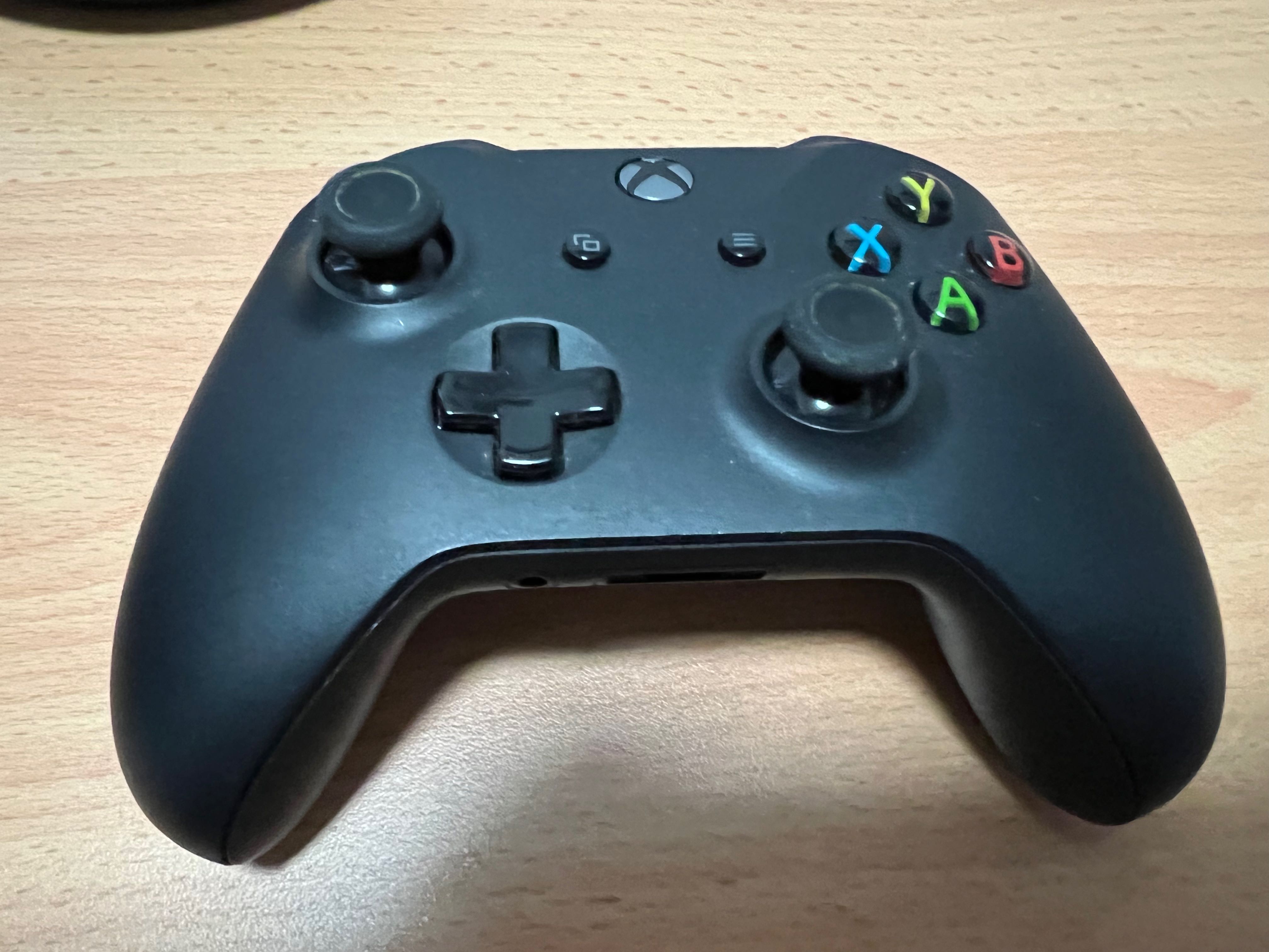 Xbox Controller, Video Gaming, Gaming Accessories, Controllers on Carousell