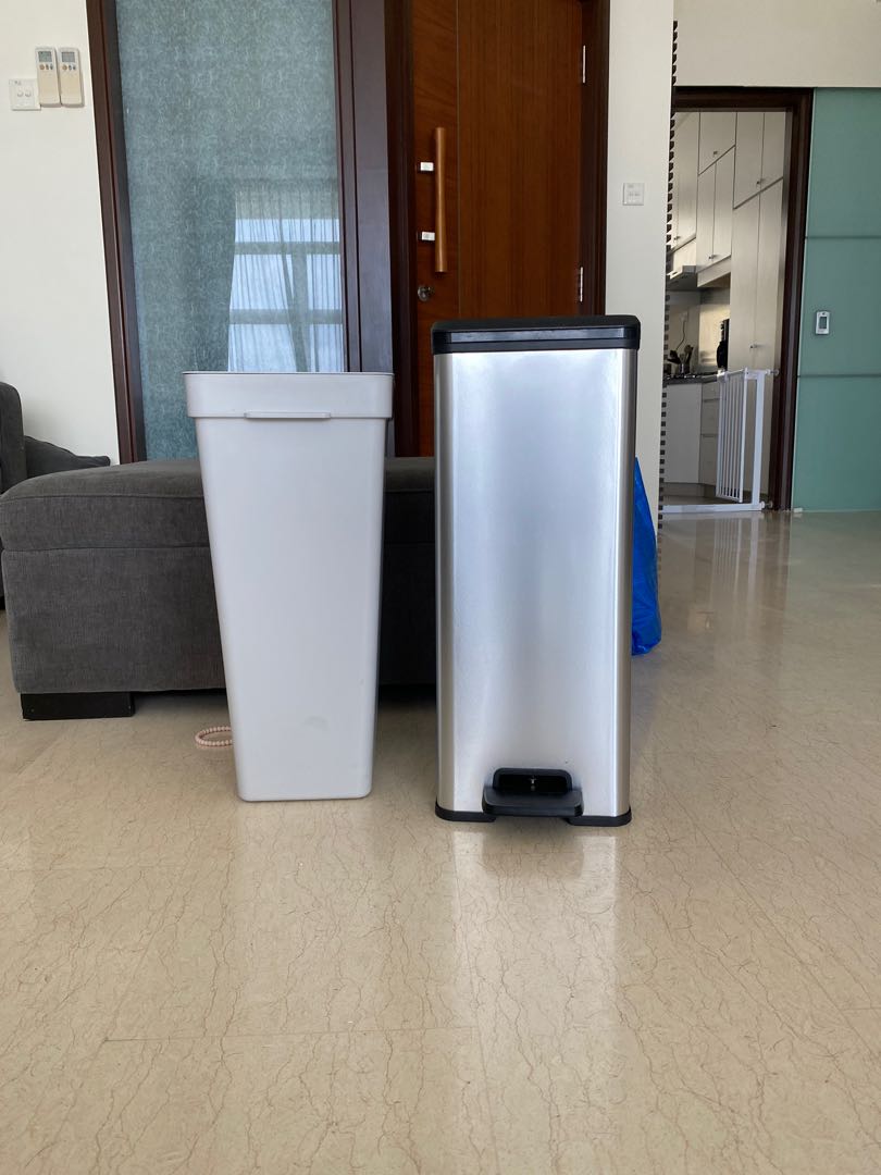 40L trash can plus recycle bin, Furniture & Home Living, Cleaning