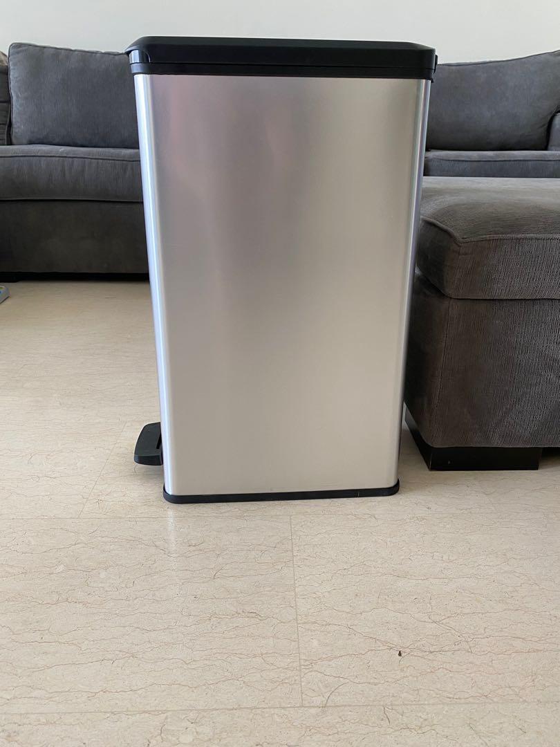 40L trash can plus recycle bin, Furniture & Home Living, Cleaning
