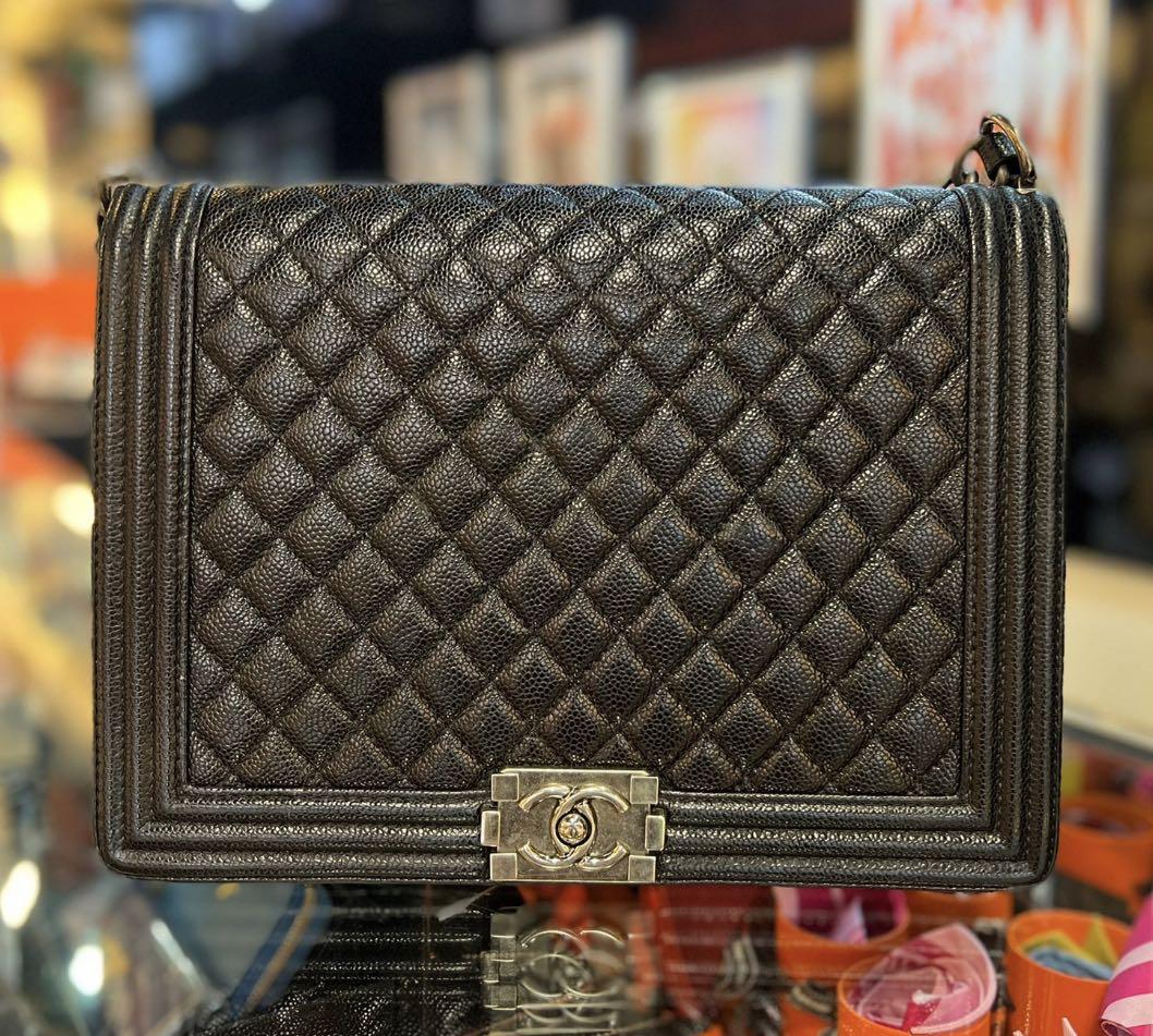 90 Chanel Boy 30cm Carousell