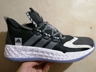 (Category: ) located in . Submitted by lookingforshoes (Listing ID 1147647325, Image 1). Description: .