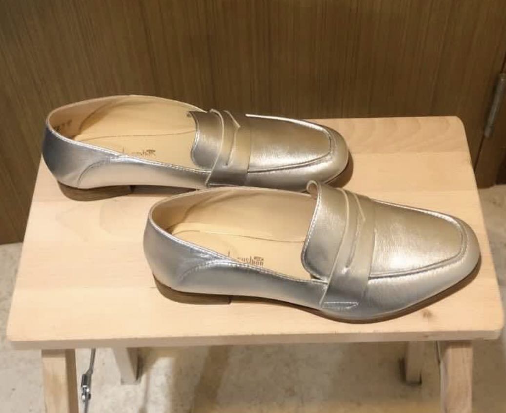 Clarks ladies top silver shoes