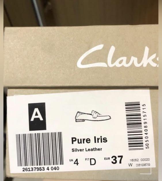 FINAL PRICE!) BNIB Clarks Women Silver Leather Shoes (Pure Iris
