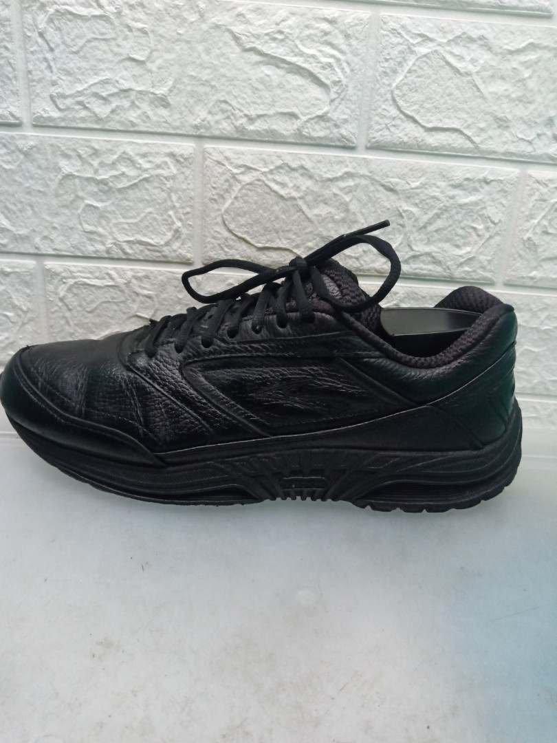 Brooks dyad cheap walker review