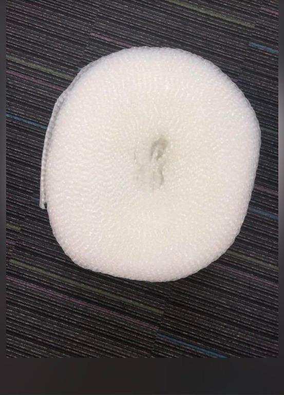 Bubble wrap (Category: Other Stationery & Craft) located in Singapore. Submitted by thesecretroom (Listing ID 1147625103, Image 2). Description: 41cm x 42cm Thickness 0.5cm .
