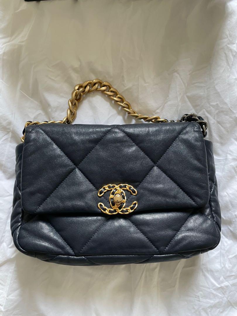 Wallet on chain chanel 19 leather handbag Chanel Black in Leather