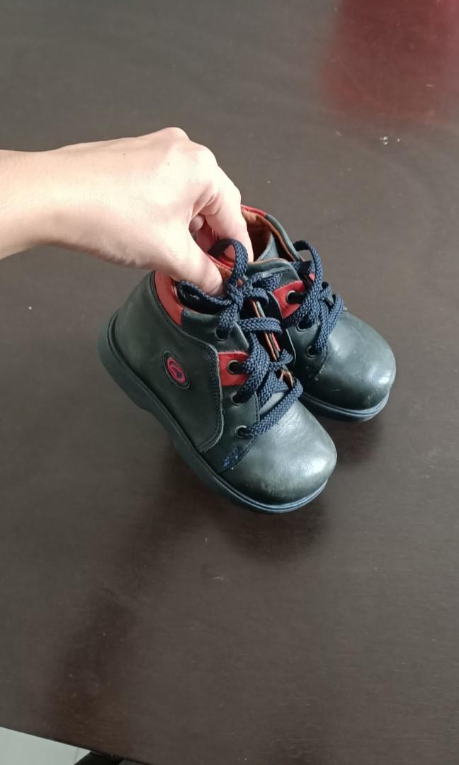clarks kids boots