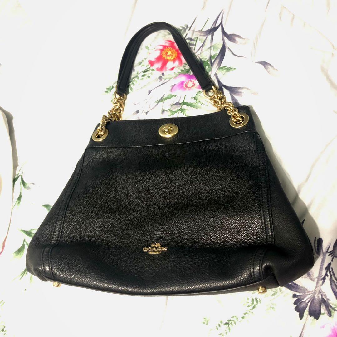 Coach turnlock edie best sale shoulder bag black