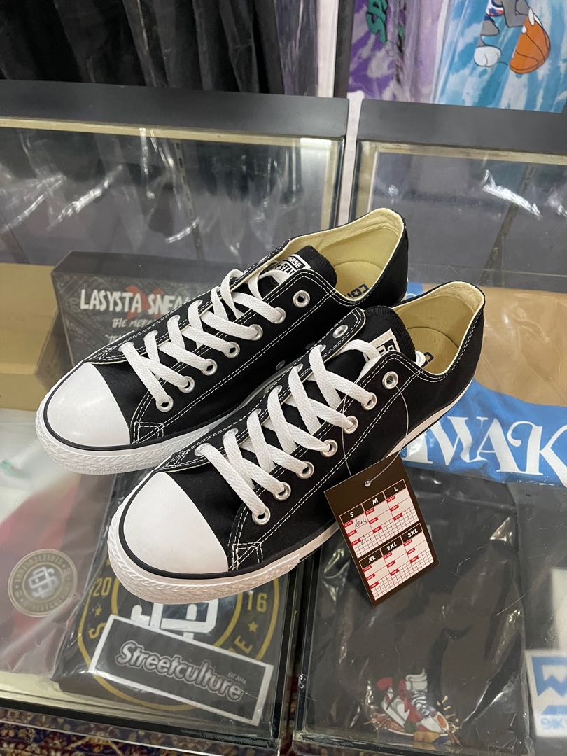 chuck taylor ox sneaker