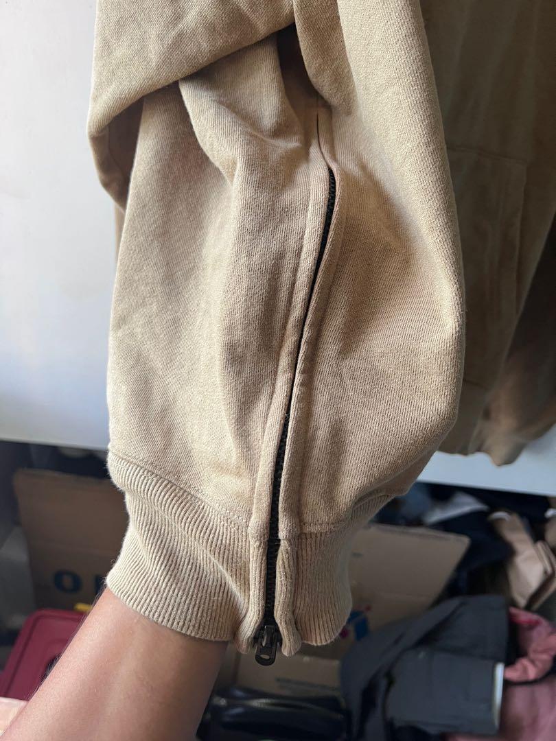 Fear of God Essentials (Category: Hoodies) located in Manila. Submitted by greatbuys.ph (Listing ID 1147518408, Image 3). Description: Fear of God Essentials.