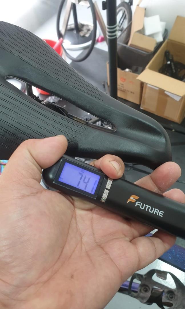 Full carbon road bike (frame size 47") 7.4kg+/, Sports Equipment