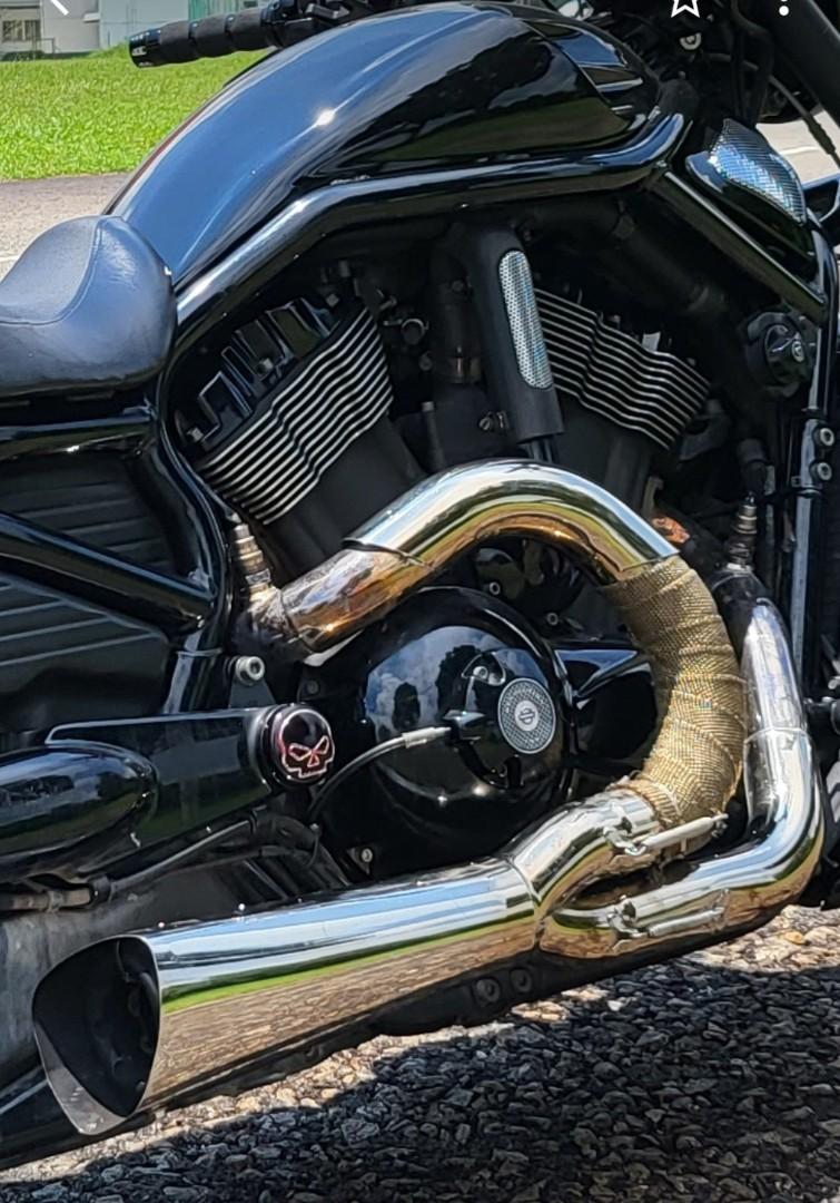 Vance and hines top v rod exhaust