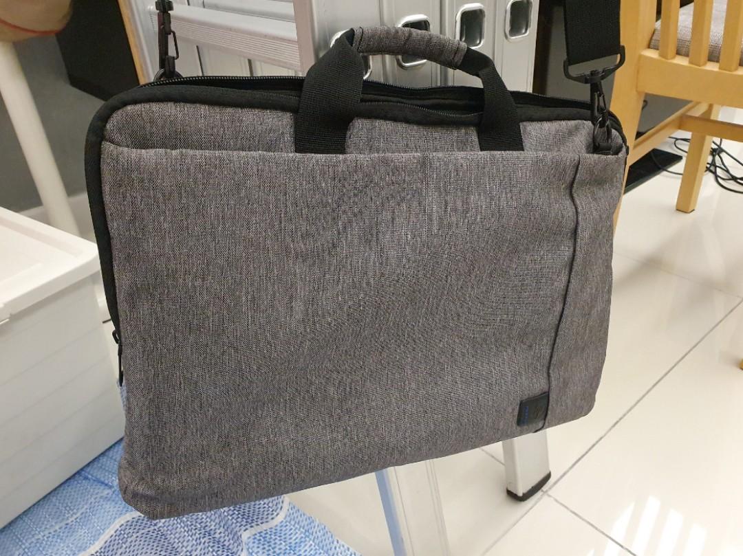 HP original laptop sling bag Men s Fashion Bags Sling Bags on Carousell