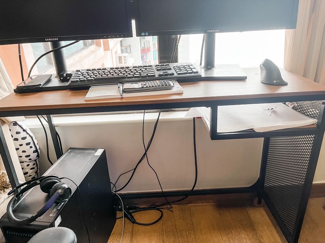 IKEA FJALLBO Laptop Desk, 傢俬＆家居, 傢俬, 其他家居傢俬 Carousell