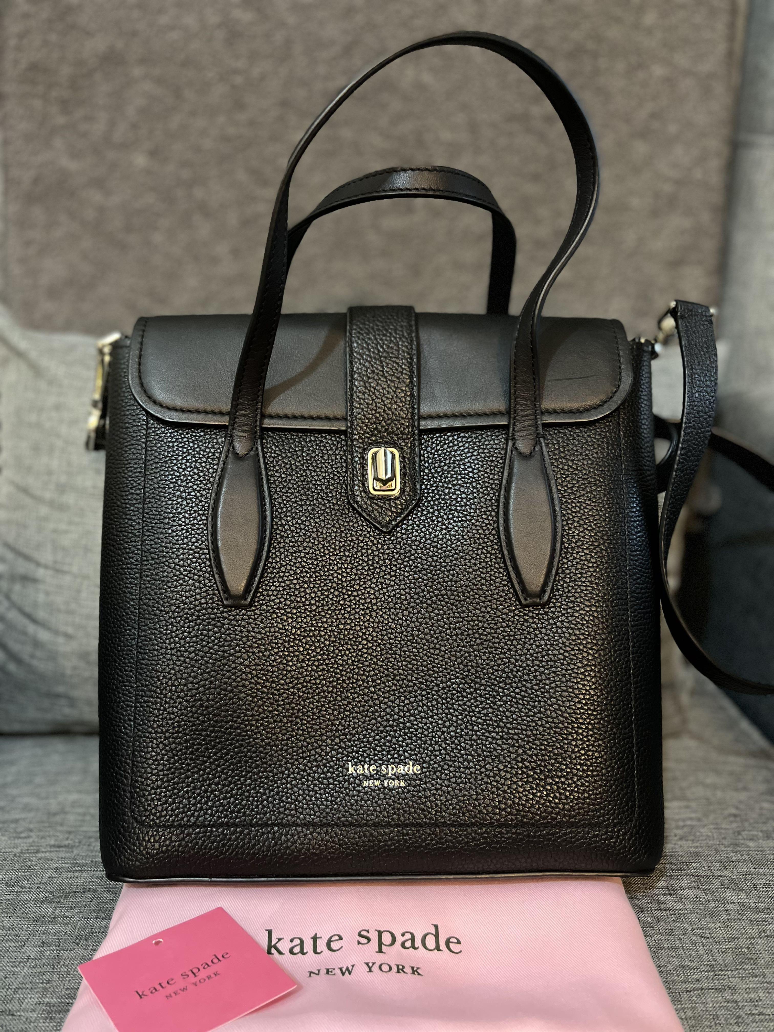 Essential medium outlet north south tote