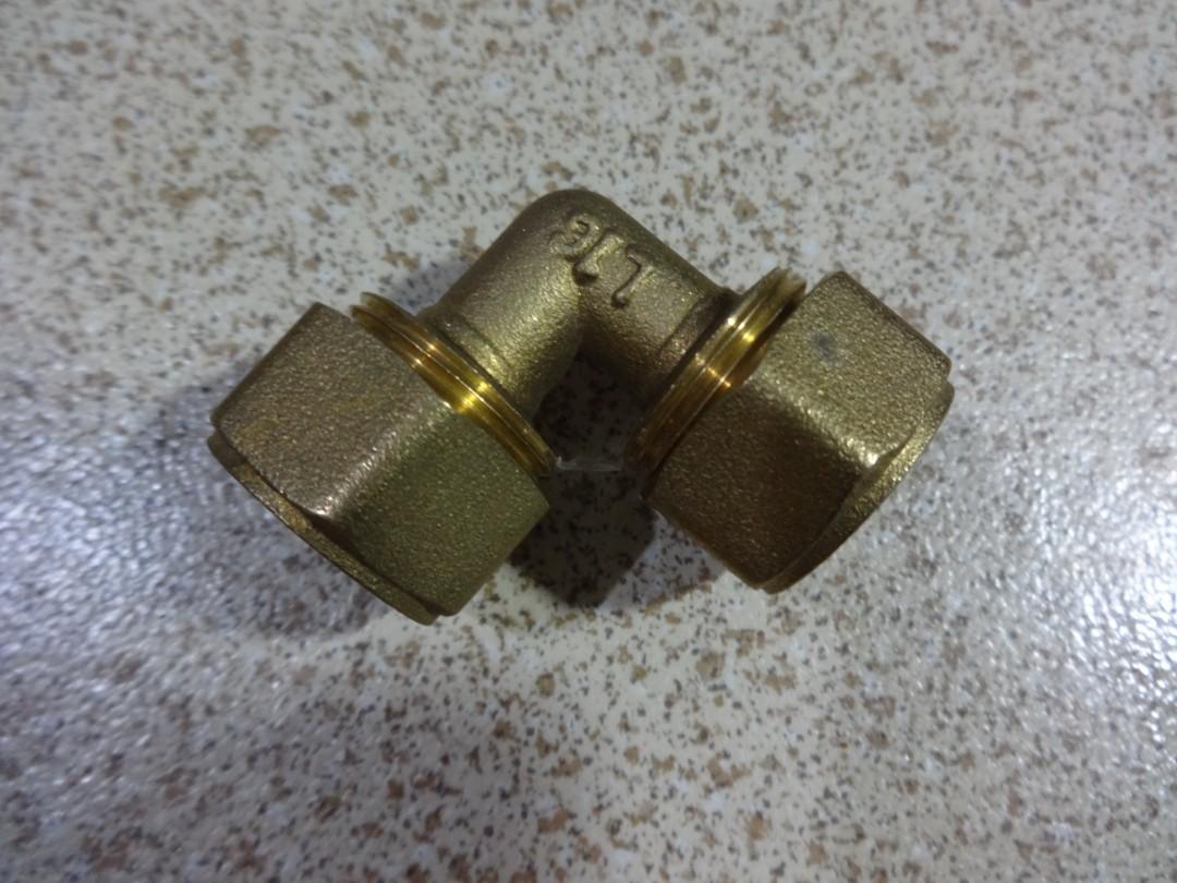 Knee L Elbow Air Panas Nepel pipa Selang Water Heater Pemanas Air Bahan  Kuningan, Barang Yang Dicari di Carousell