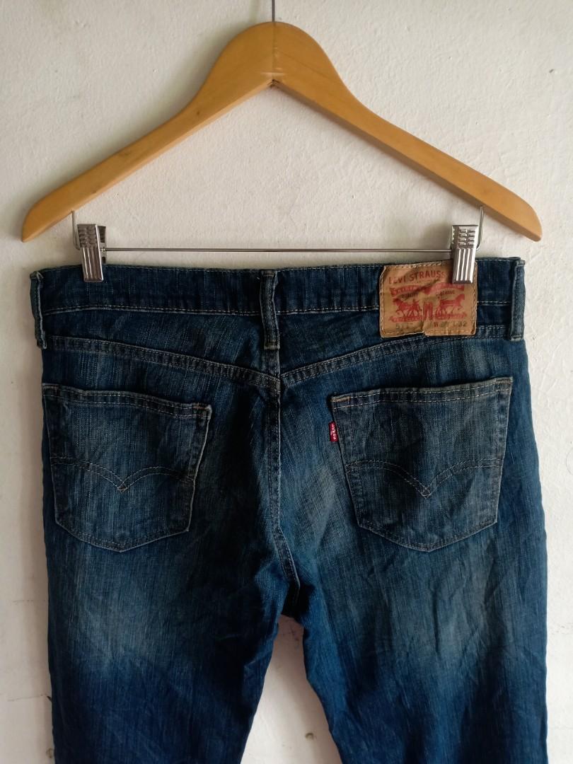 levis (Category: Jeans) located in Silang. Submitted by gerald2021 (Listing ID 1147639721, Image 3). Description: Sale : Levis 511 pants W33 L32 Actual Size : w34 l41 Very Good condition No Issue Price : 1k + shipping fee MOp : Gcash / palawan LOC : Silang / Cavite PM ✉️.