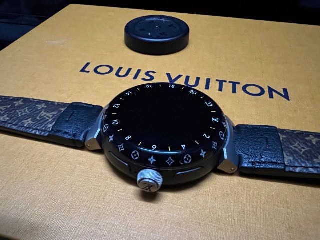 Shop Louis Vuitton 2022 SS Tambour Horizon Light Up Connected