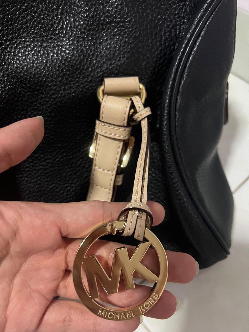Michael kors bedford legacy travel sales wallet