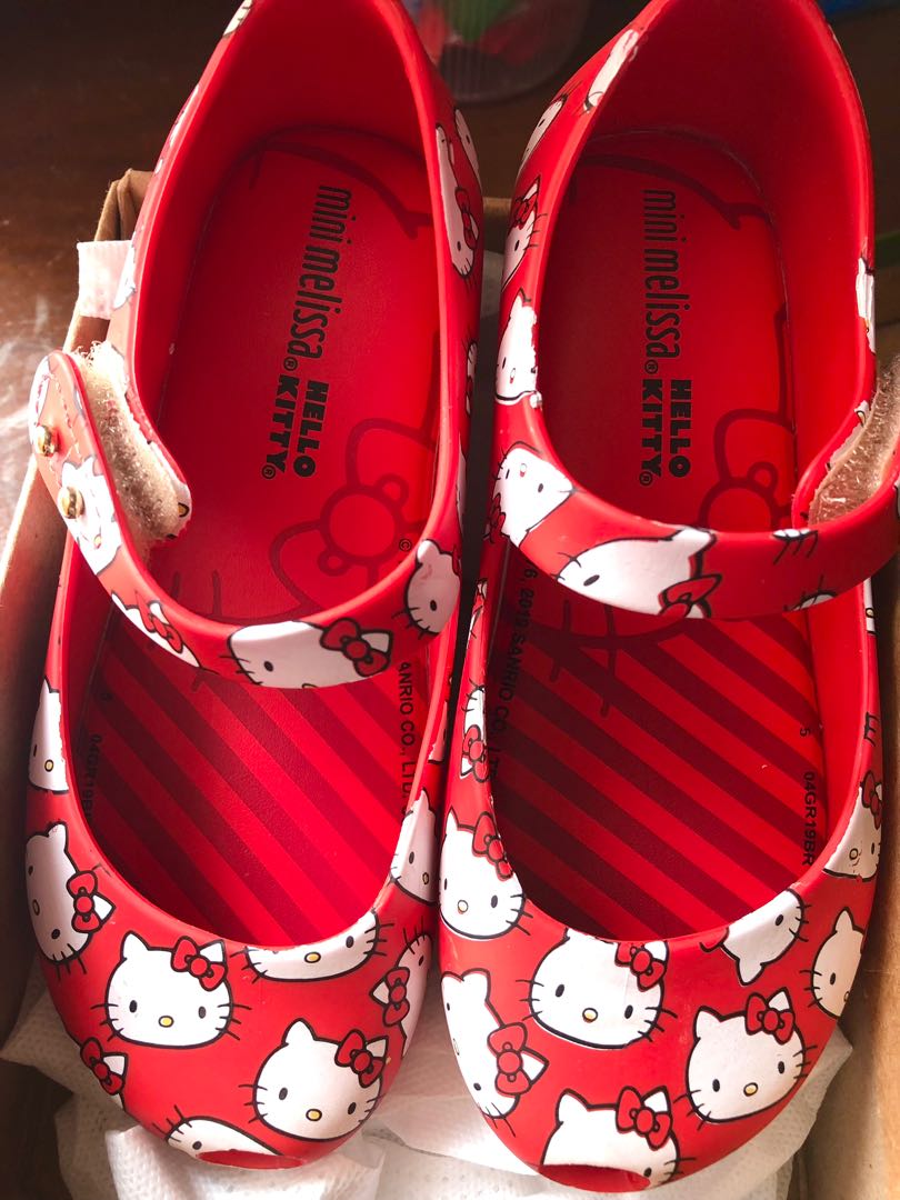Mini Melissa S10, Babies & Kids, Babies & Kids Fashion on Carousell