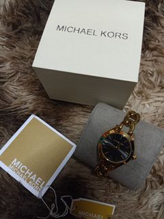 (Category: ) located in . Submitted by loveshoppee (Listing ID 1147522051, Image 1). Description: .