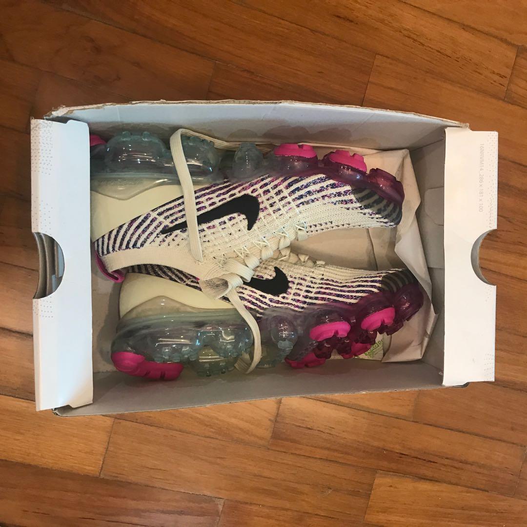 Air vapormax flyknit 3 women's black best sale and pink