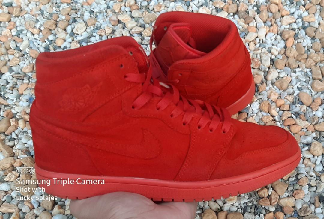 Jordan retro 1 2025 suede red