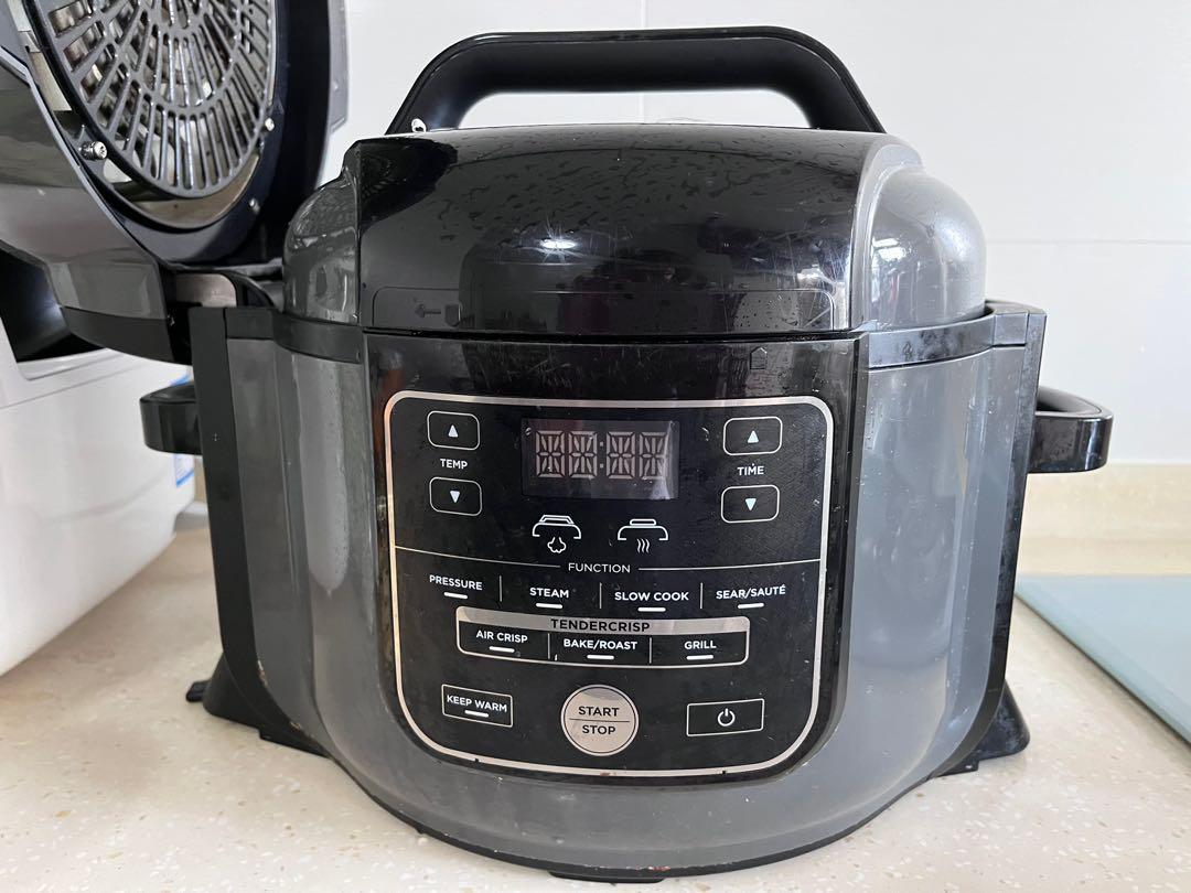 Ninja pressure cooker and air fryer, TV & Home Appliances, Kitchen
