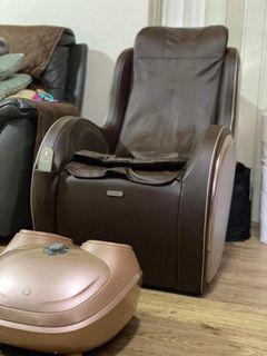 OGAWA CHAIR MASSAGE WITH REMOTE AND FOOT MASSAGE