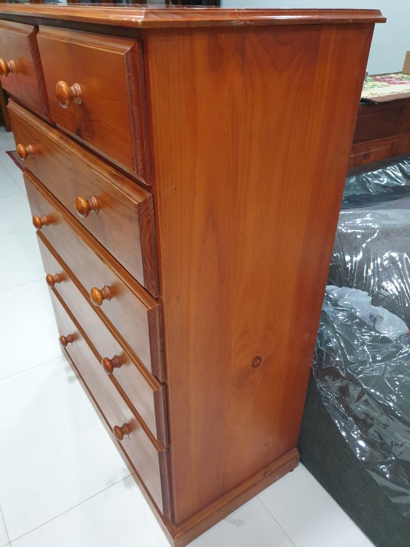 FREE Picket and Rail chest of drawers for clothing, Furniture & Home