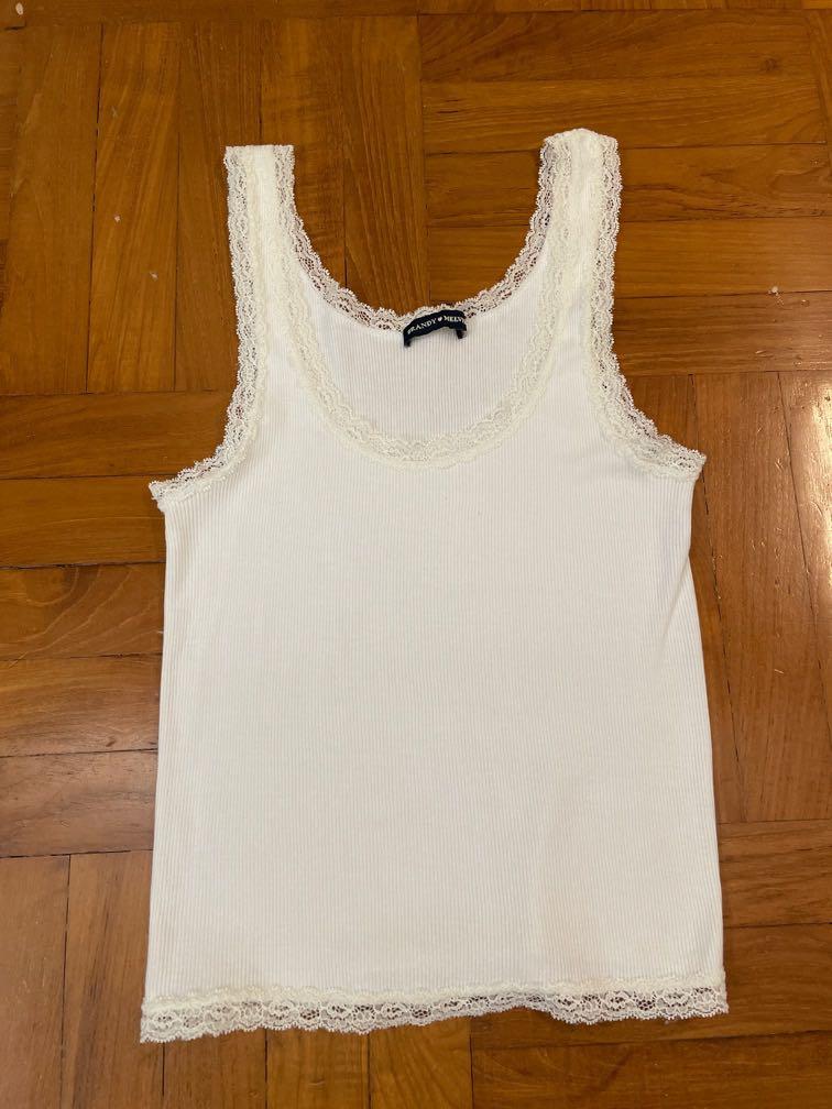 BNWOT brandy melville amara hearts lace tank, Women's Fashion, Tops,  Sleeveless on Carousell