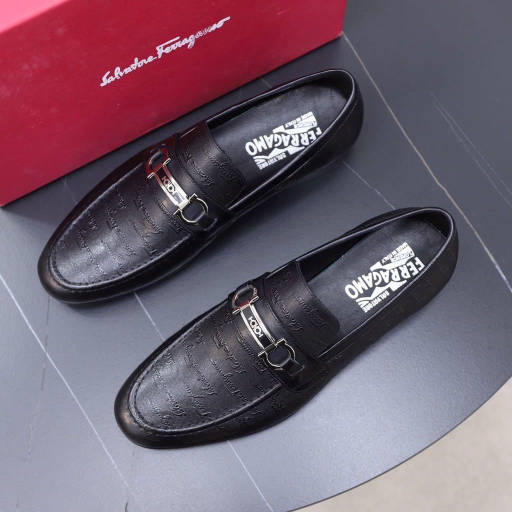 Salvatore ferragamo driving shoes preorder, Men's Fashion, Footwear, Dress  Shoes on Carousell