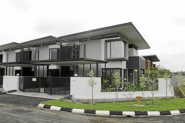 Selangor Fuyo Below Market Value 72 Bumi Near By International Schools 2 Sty 30x95 Superlink Freehold 0 D P Single Storey Or Double Storey Semi D Semi Detached House Near By International Airport Free Swimming Pool Property For Sale