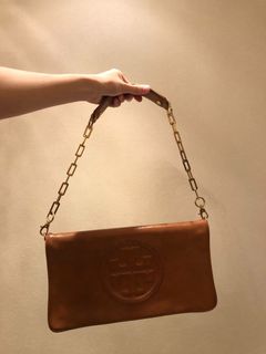 （分類：）位於 。 由 kkootd 提交（商品編號 1147657136，圖片 1）。簡介： 。