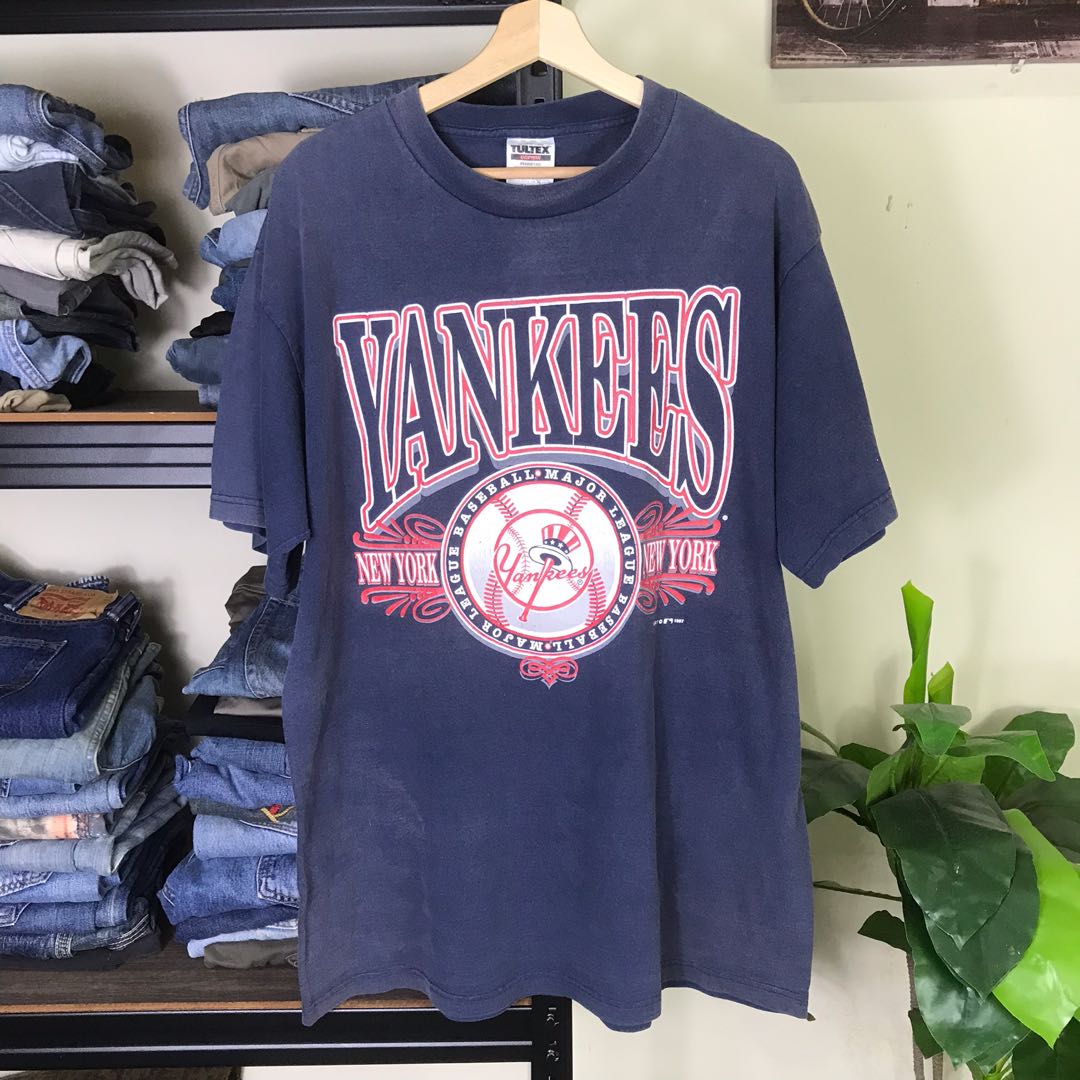 Vintage New York Yankee tshirt  Vintage new york, New york