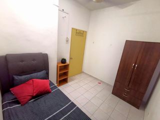 (Category: ) located in . Submitted by cartukar (Listing ID 1147520869, Image 1). Description: .