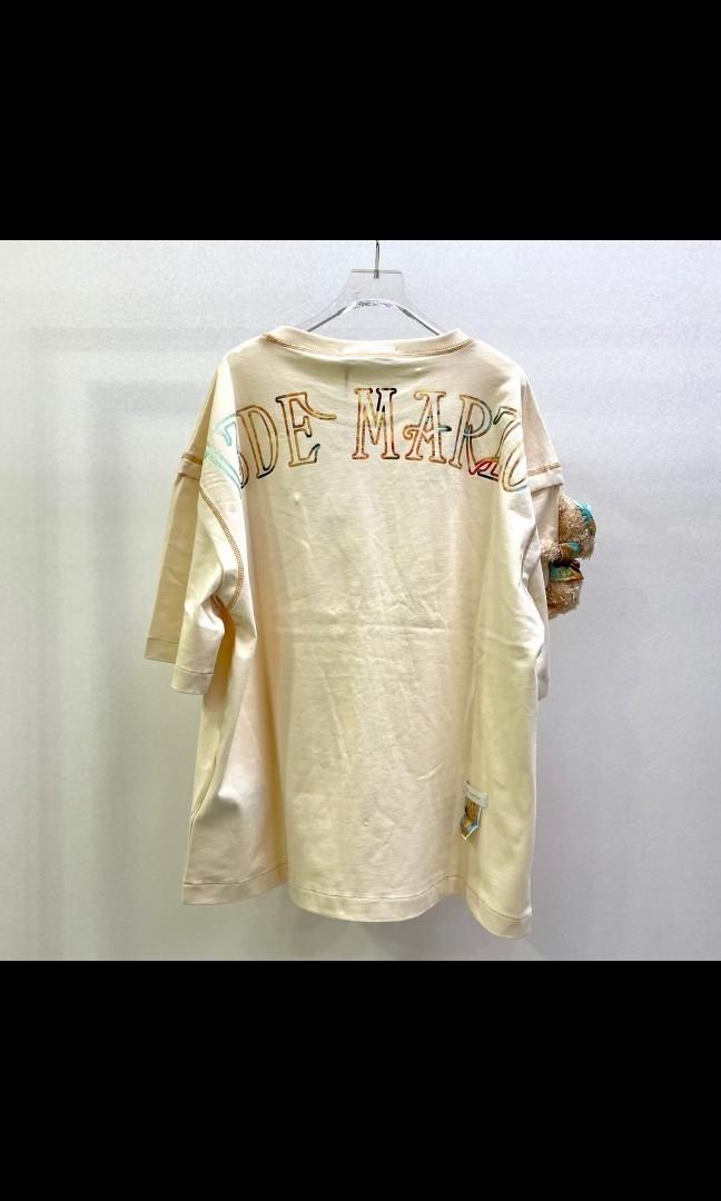 13de marzo Tee （分類：T-shirt）位於 Hong Kong。 由 romeluxurystation 提交（商品編號 1147854152，圖片 2）。簡介： 現貨13de marzo Tee size s m L 現價$1390 🏆羅馬名牌站romeluxurystation已獲政府零售協會頒發『正版正貨』商標認證 承諾保證 買得安心💯 ✴100%全新正貨/正版正貨商戶5861/香港註冊公司 ✴設有門市/產品為平行進口正貨商品 ✴付款方法 : 信用咭, 銀行轉帳, PayMe, 轉數快, 支付寶 ✴報價已包香港順豐運費 ✴折扣價均為限時優惠⏱Promo結束後需重新報價 ✴先付訂金確認訂單🛒無貨會立即退回訂金 ✴現貨需付款後1至3個工作天才可到門市取貨 ✴預訂貨品一般14日到香港 ✴歡迎來圖報價 ✴所有貨物出售後，不作退換 🏆羅馬名牌站romeluxurystation已獲政府零售協會頒發『正版正貨』商標認證 承諾保證 買得安心💯 ✴100%全新正貨/正版正