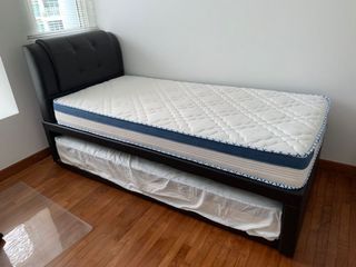 (Category: ) located in . Submitted by nmbty (Listing ID 1147686077, Image 1). Description: .