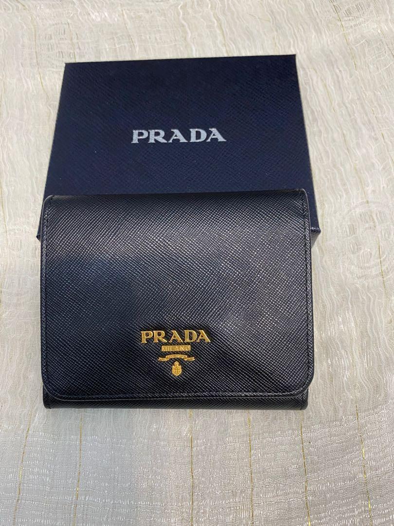 sell prada wallet