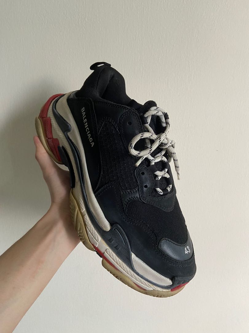 Bred balenciaga sales triple s